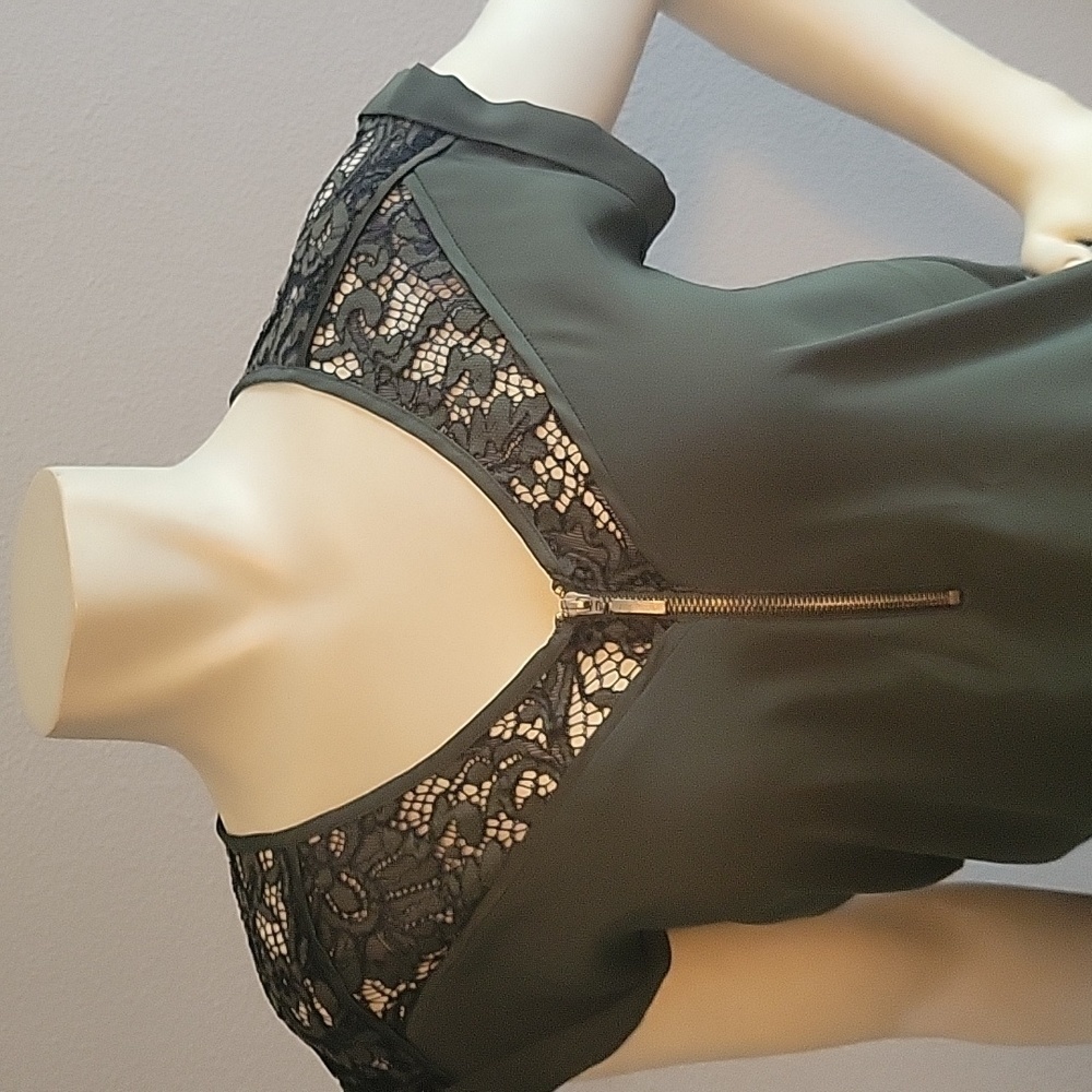 Green Blouse from Express - Picture 2 of 6